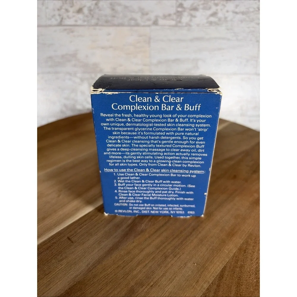 Vintage Revlon Clean & Clear Complexion Bar & Buff Skin Cleansing Soap 3 oz NOS